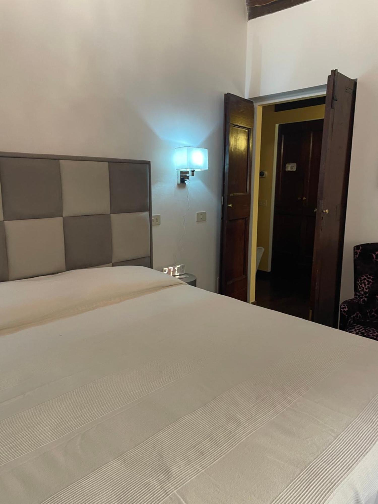 Giglio Apartment Navona โรม ภายนอก รูปภาพ